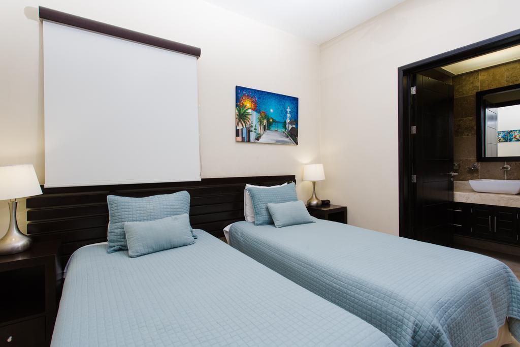 Oceanfront El Faro Surf 302 Apartment Playa del Carmen Bagian luar foto