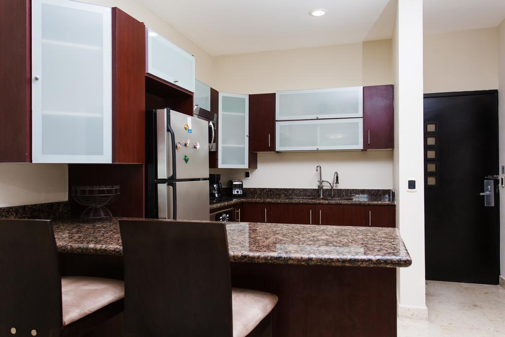 Oceanfront El Faro Surf 302 Apartment Playa del Carmen Bagian luar foto